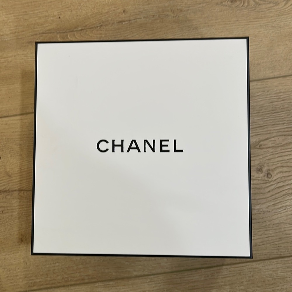 Chanel Box